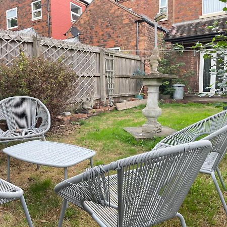 ホテル St Peter'S Shared House バーミンガム エクステリア 写真