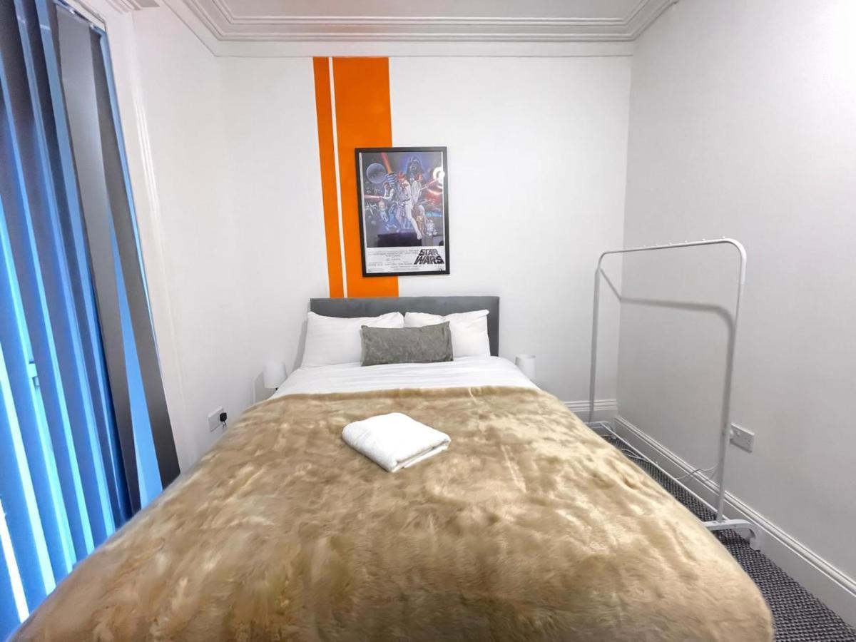 ホテル St Peter'S Shared House バーミンガム エクステリア 写真