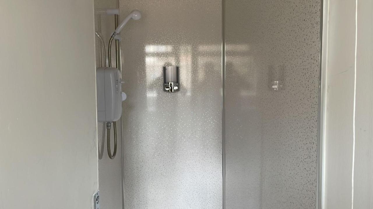 ホテル St Peter'S Shared House バーミンガム エクステリア 写真