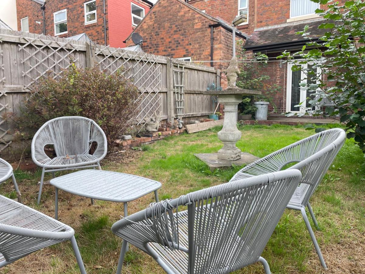 ホテル St Peter'S Shared House バーミンガム エクステリア 写真